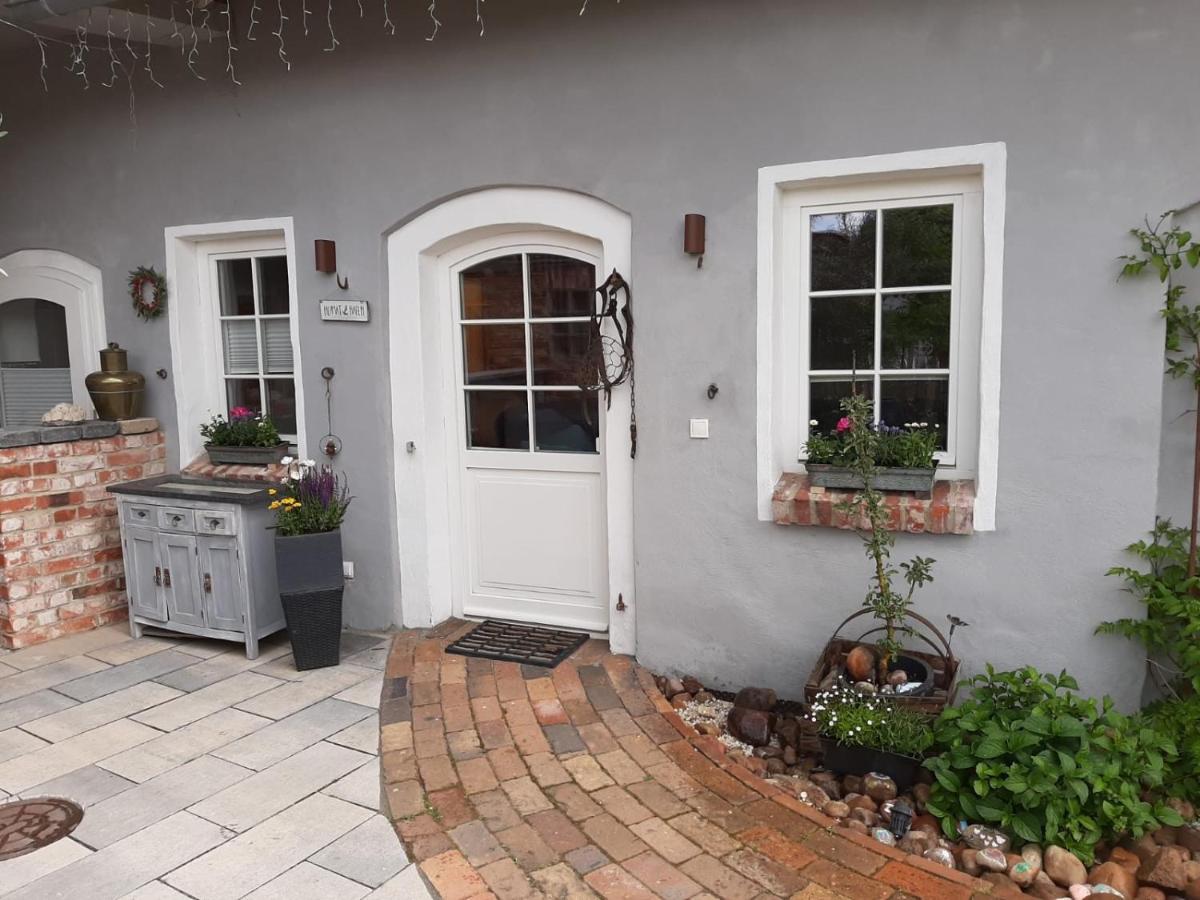 Altes Gewoelbe Mit Sauna Und Whirlpool Im Aussenbereich Elsterheide Exterior foto
