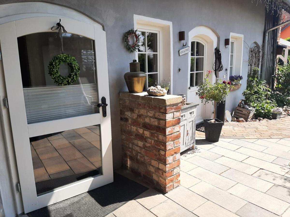Altes Gewoelbe Mit Sauna Und Whirlpool Im Aussenbereich Elsterheide Exterior foto